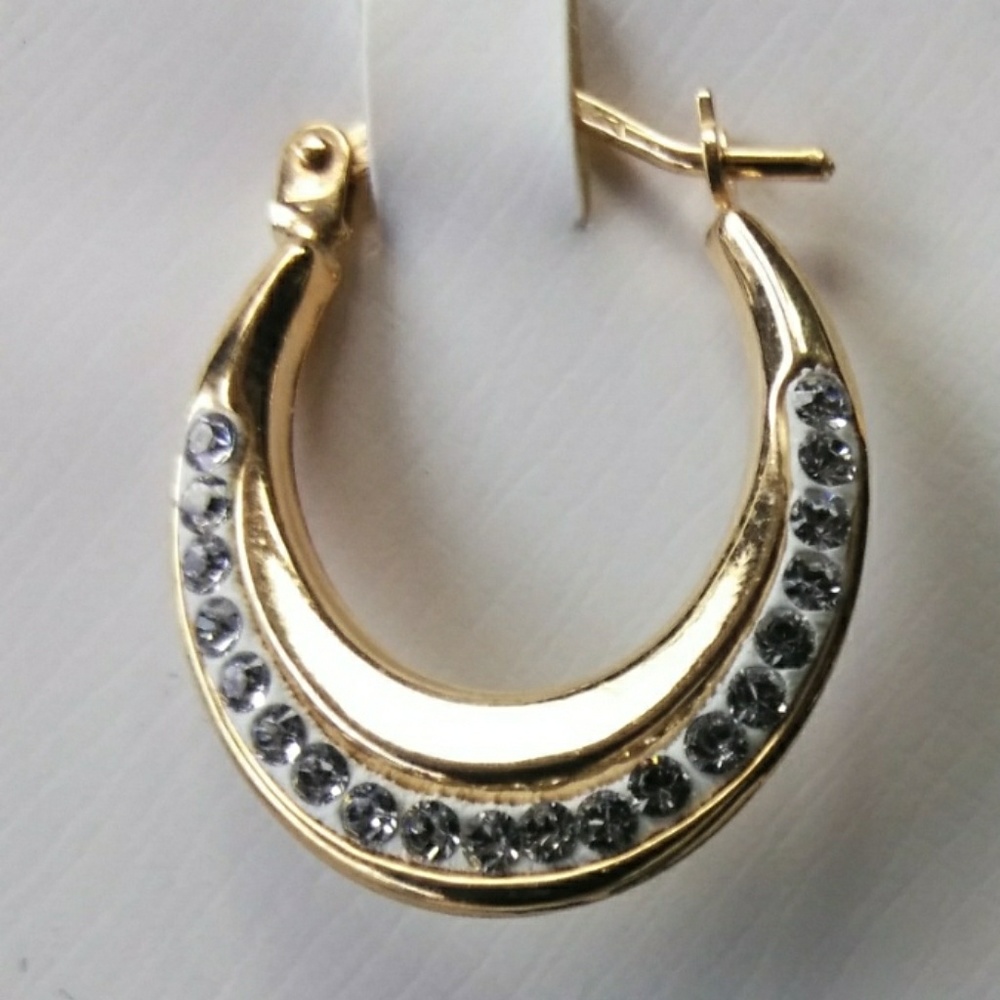 Solid 10 karat gold earrings with cubic zirconia